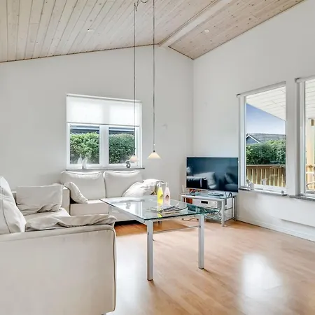 Elnur - 200m To The Fjord By Interhome Feriehus *